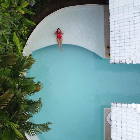Cocowhite Villa Seminyak Buitenkant foto