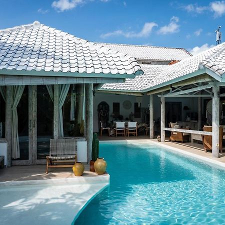 Cocowhite Villa Seminyak Buitenkant foto