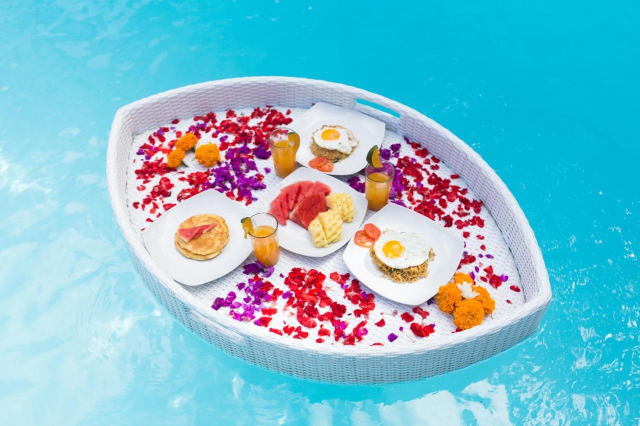 Cocowhite Villa Seminyak Buitenkant foto