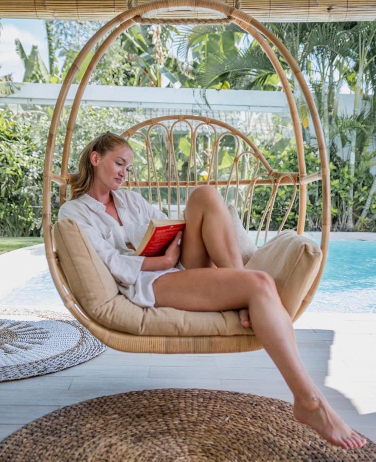 Cocowhite Villa Seminyak Buitenkant foto
