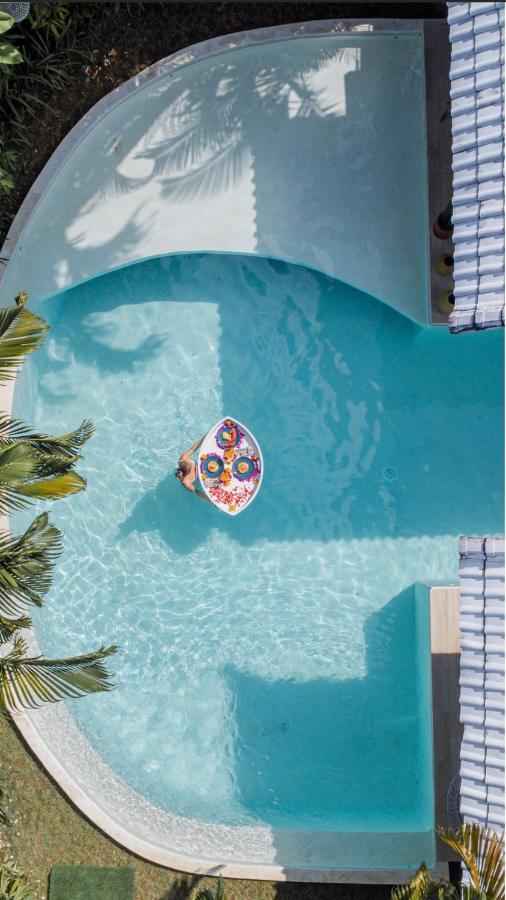Cocowhite Villa Seminyak Buitenkant foto